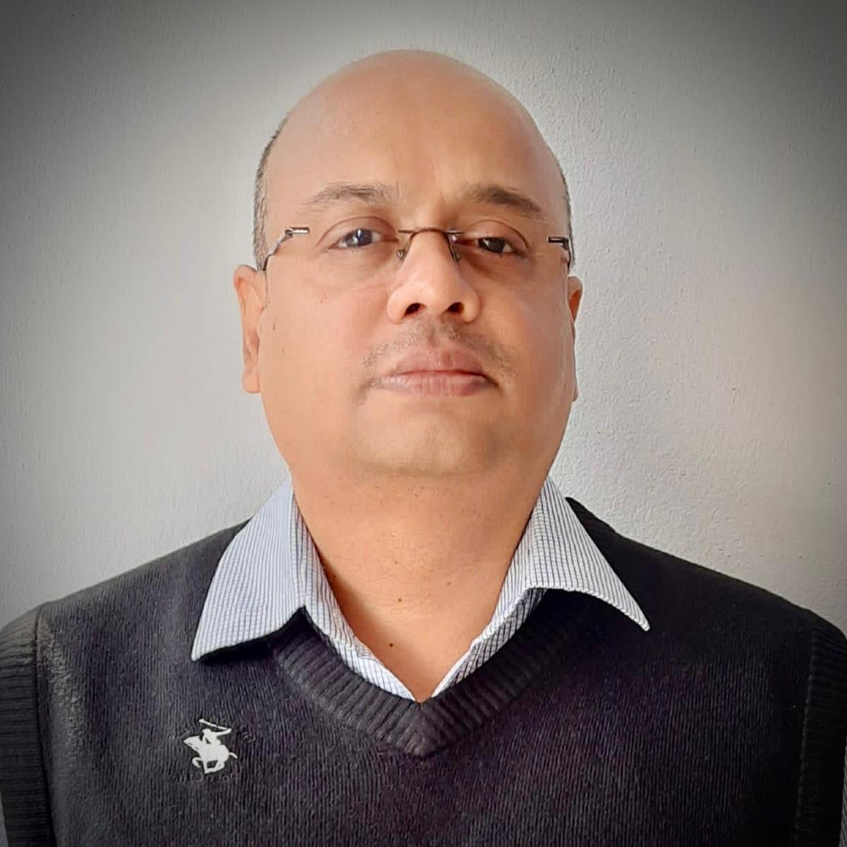 Dr Navin Pawaskar DP.jpg